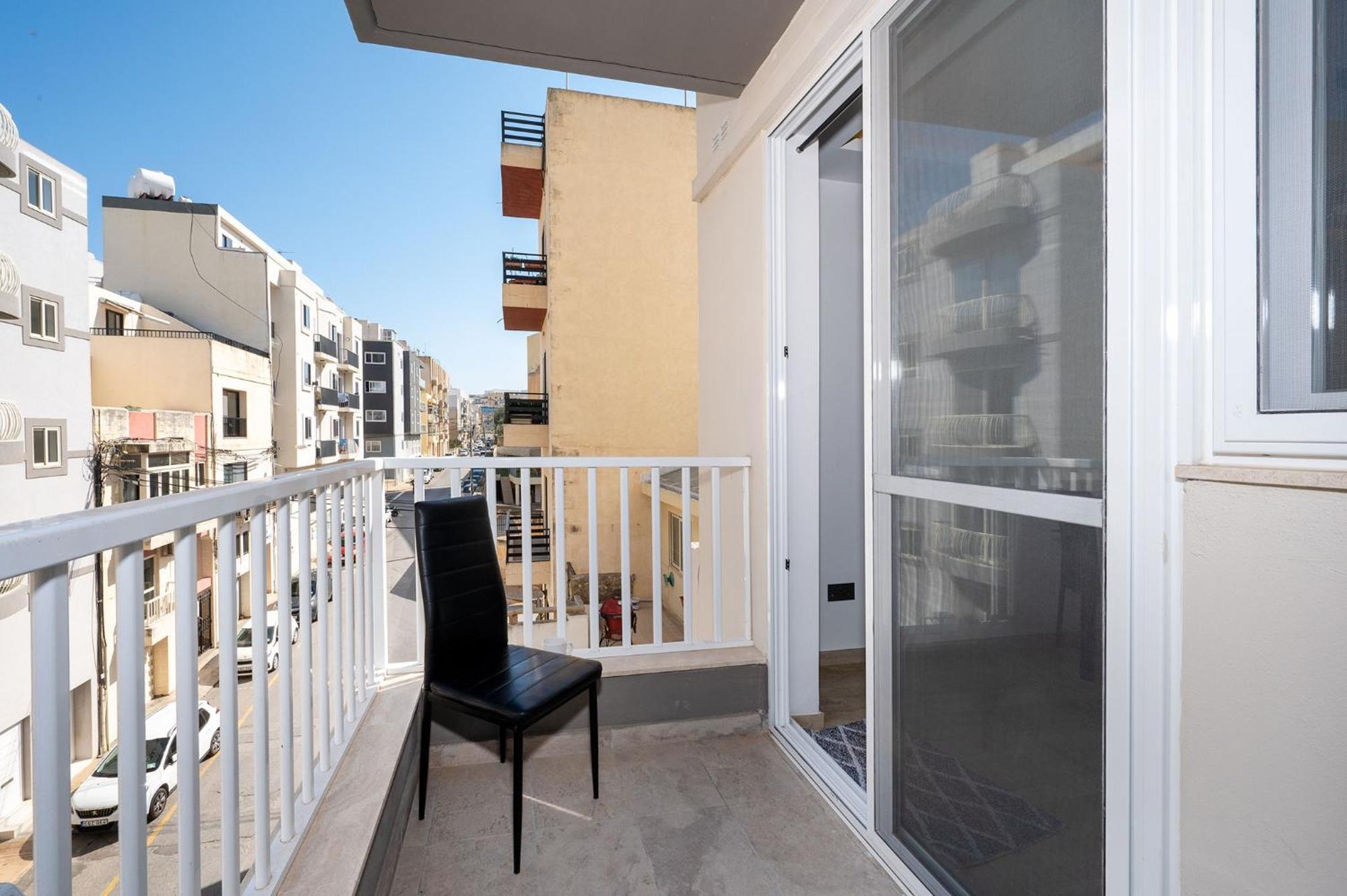 Modern 2 Bedroomed Apartment In Gzira Exterior foto